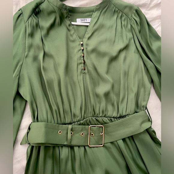 Sage Green Long Sleeve Midi/Maxi Dress - Suzy Shier - Picture 2 of 4